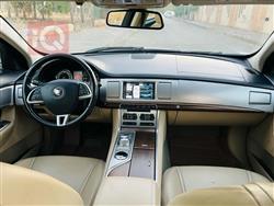 جاكوار XF